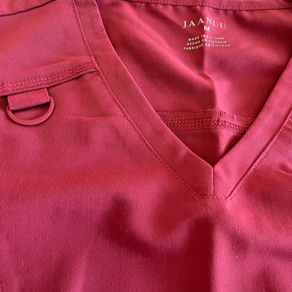 Jaanuu Women's M/P Scrub Pants and Top - Picture 5 of 11